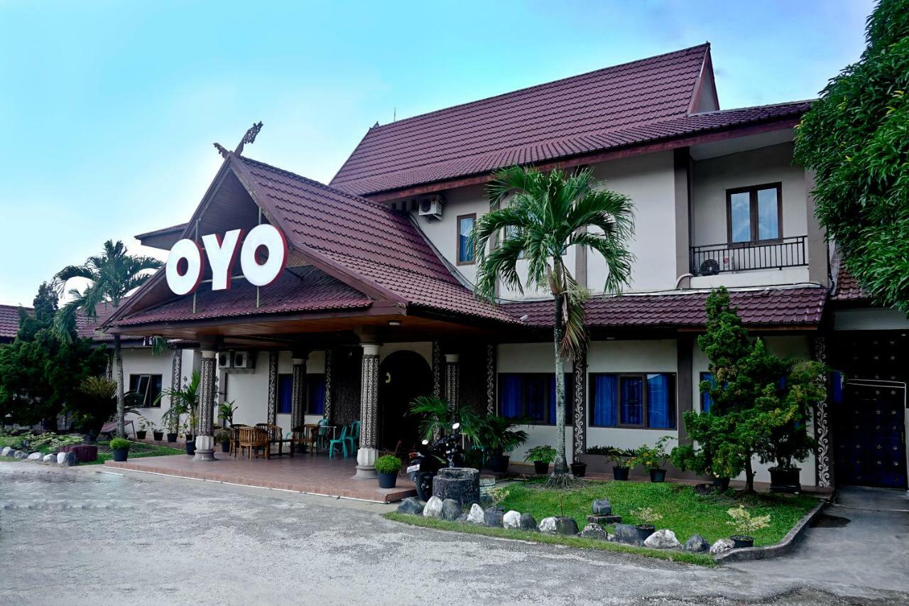 Oyo 627 Tirta Kencana Syariah Hotell Pakanbaru Exteriör bild