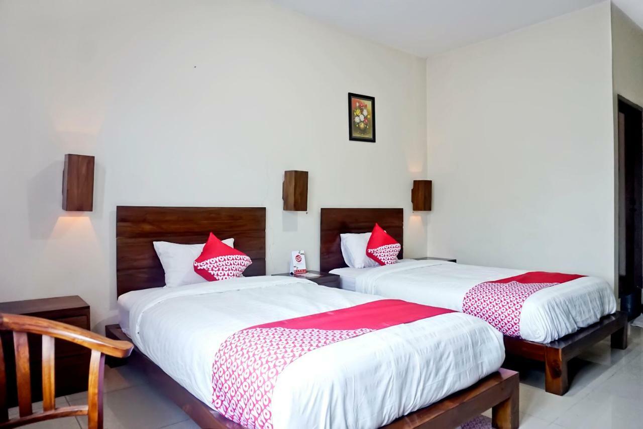 Oyo 627 Tirta Kencana Syariah Hotell Pakanbaru Exteriör bild