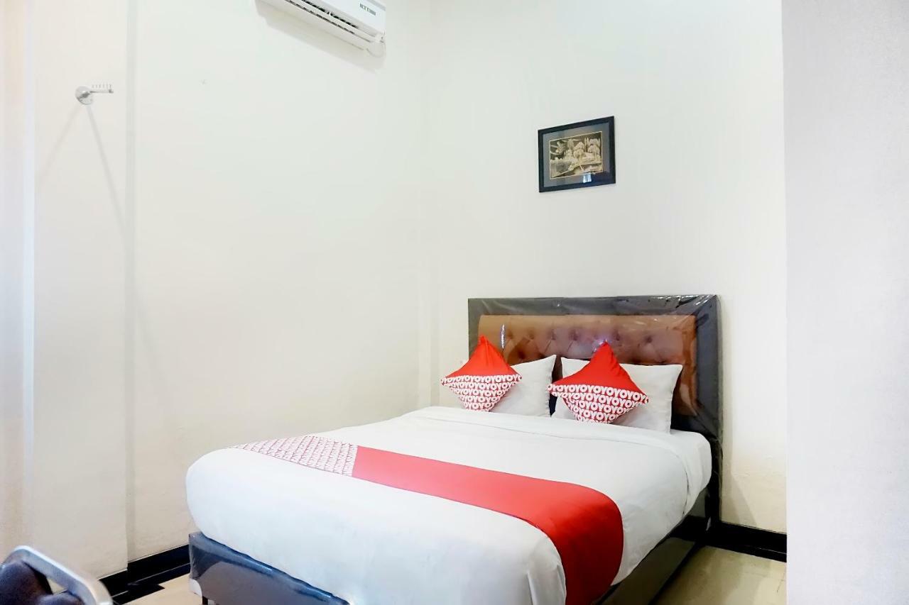 Oyo 627 Tirta Kencana Syariah Hotell Pakanbaru Exteriör bild