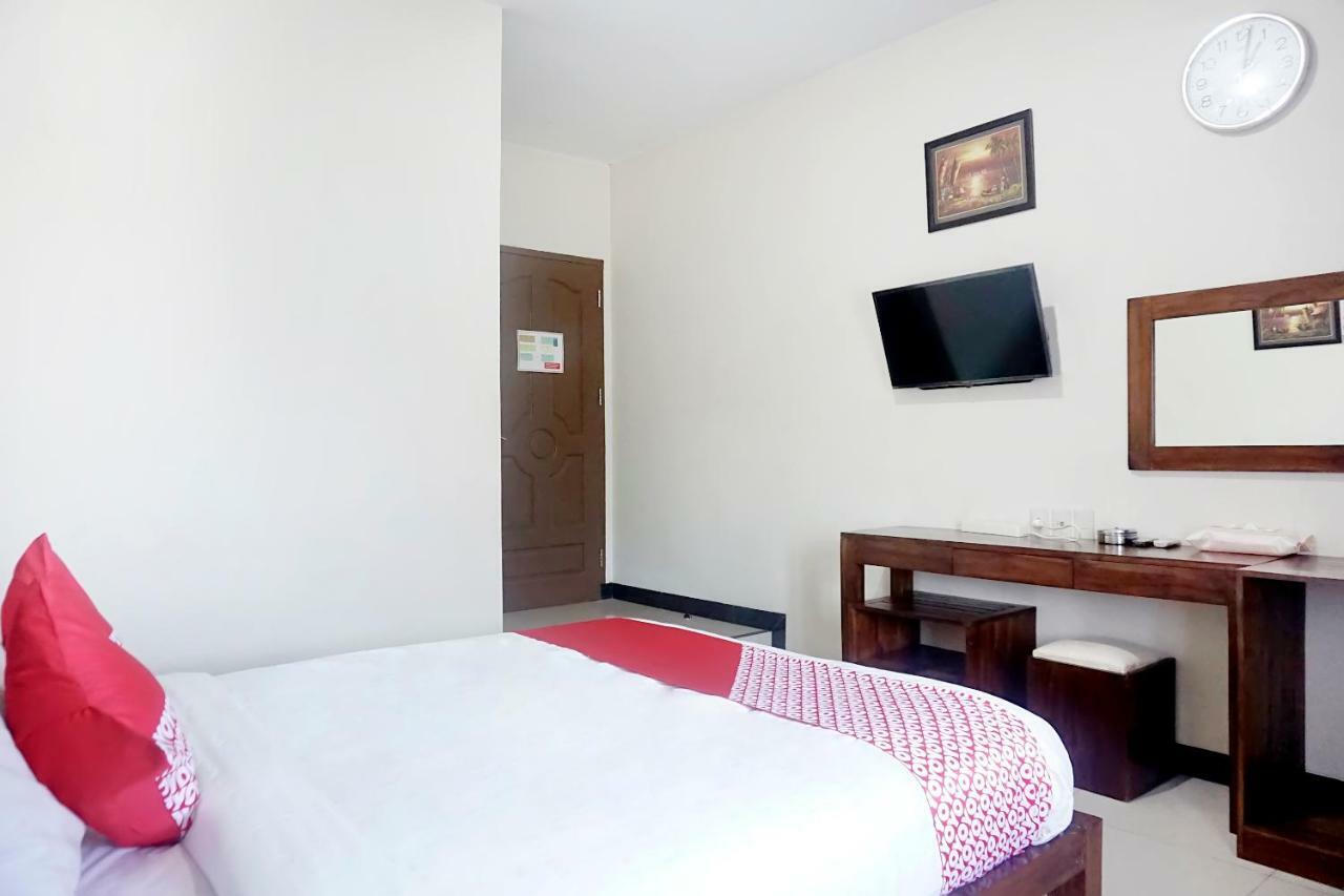 Oyo 627 Tirta Kencana Syariah Hotell Pakanbaru Exteriör bild